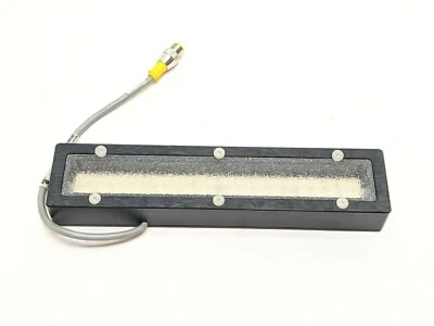 Spectrum Illumination LA18-630 luz de matriz linear LED vermelha 1"x8" - Imagem 1 de 3