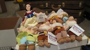 BRAND NEW DISNEY BEANIE BAG SNOW WHITE & 7 DWARFS PLUSH TOY-FREE SHIP - Picture 1 of 2