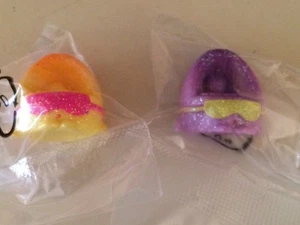 Shopkins SEASON 4 PETSHOP KITTY CATBED 4-085 & 4-077 VERY HARD TO FIND - Picture 1 of 1