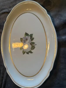 Castleton York Rose. A 16 Inch Length Oval Platter. Discontinued Pattern. - Picture 1 of 3