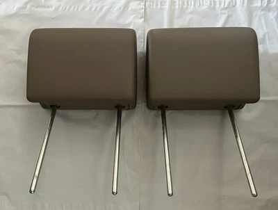 ✅ 2007–2018 Jeep Wrangler JK 2-Door Front Seat Headrest Gray OEM - Image 1 of 4