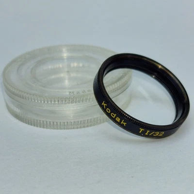 Kodak Vintage TI/32 Close-Up Glass Filter With Keeper Case, Very Good Condition - Image 1 of 4