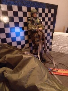 HM Armed Forces 10" Parachute Figure. Year 2000 Action Figure - Picture 1 of 4