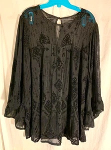TORRID 2 Tunic Black Blouse Women 18/202X Babydoll Lace Burnout Velvet Flounce - Picture 1 of 11