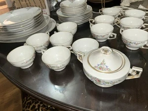 Bavaria Tirschenreuth “The Eton” 4251 china Germany -33 Pc - Picture 1 of 15