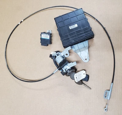 04 Dodge Stratus Sebring Coupe 2.4L AT PCM Inmovilizador Interruptor de Encendido Juego de Llaves Foto 1 de 4