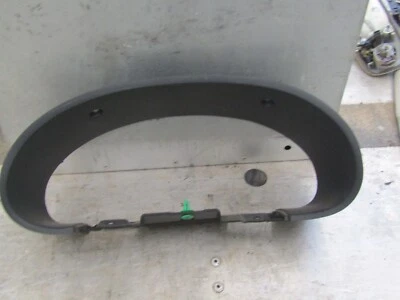 Chrysler Town & Country 2001-2007 OEM cuadro de instrumentos bisel 02 03 04 05 06 07 Foto 1 de 3