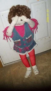 STEHEND IN DER ECKPUPPE. HANDGEFERTIGTES MÄDCHEN PINK sieht von hinten echt aus - Bild 1 von 3