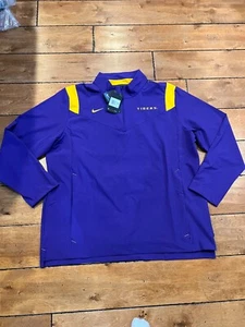 NIKE LSU TIGER FUSSBALL AUF DEM FELD DRI FIT PULLOVER VIERTELREISSVERSCHLUSS LILA 2XL neu mit Etikett 80 - Bild 1 von 4