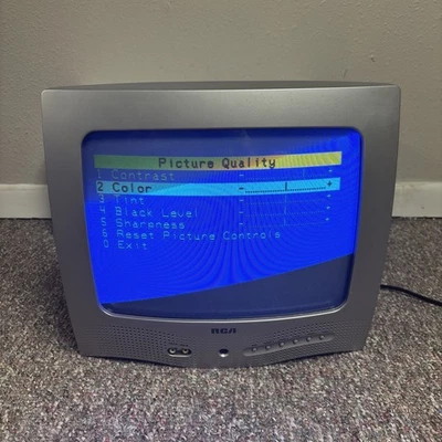 Vintage RCA Model E13320 Color CRT 13" Television Retro Gaming TV NO REMOTE READ - Image 1 of 4