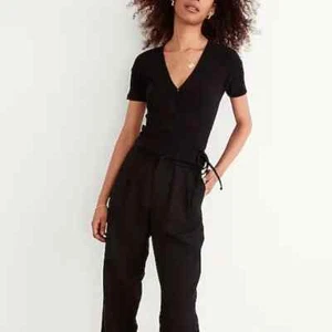 Madewell Womens Short Sleeve Ribbed Wrap Crop Top in Black Sz M - Picture 1 of 10