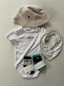 Janie and Jack 5 Pc Bundle Baby Boy Sz 3-6 Months: Bodysuit, Bib, Hat & Socks - Picture 1 of 8