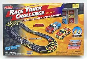 Artin Race Truck Challenge Slotcars Batterie Straßenrennen Hochgeschwindigkeitsstrecke NEU - Bild 1 von 10