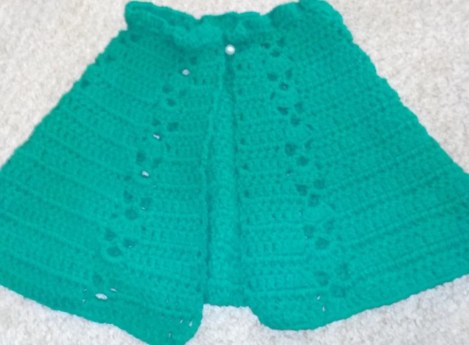 Girls Hand Knit Green  Flower Girl Cape Large For Communions , Weddings Holidays - Image 1 of 1