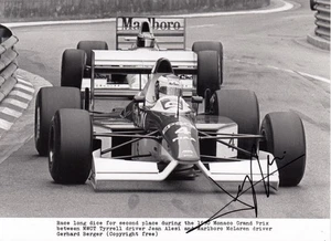FIRMATO JEAN ALESI TYRRELL 019 MONACO F1 ORIGINALE MARLBORO STAMPA FOTO AUTOGRAFO - Foto 1 di 3