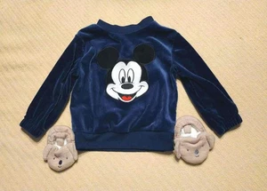 Neu ohne Etikett Disney Mickey Mouse blaues Langarmshirt Größe 6/9M plus Carters Hausschuhe - Bild 1 von 8