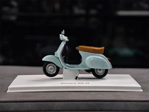 Norev 1/18 Scale Vespa 50N Green Motorcycle Diecast Model Toy Gift - Picture 1 of 6
