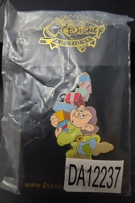 HTF LE OLD Disney Auctions (P.I.N.S. Snow White Dwarf Dopey Christmas Presents - Image 1 of 3