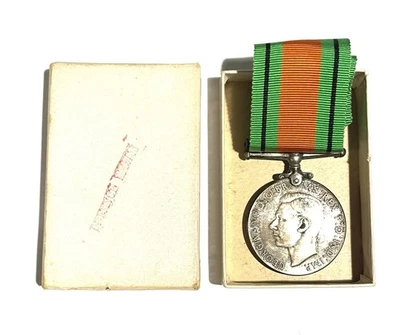 Authentic WW2 Canadian Defence Medal Boxed, Silver - Image 1 of 4