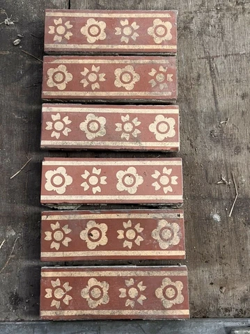 Vintage Antique Victorian Maw & Co 6” x 2” Border Encaustic Floor Tiles Reclaim Cover