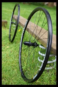 HANDBUILT! GRAVEL H-Works 36T ratchet hubs DT Swiss G540 28H Sapim Race wheels - Picture 1 of 5