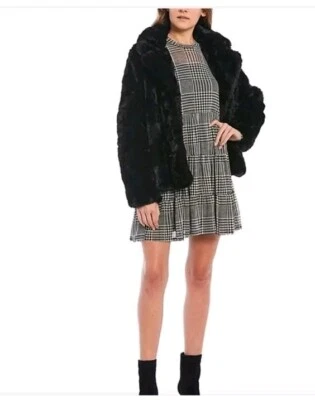 Chaqueta de piel sintética manga larga con cuello negro JouJou para mujer - talla grande Foto 1 de 4