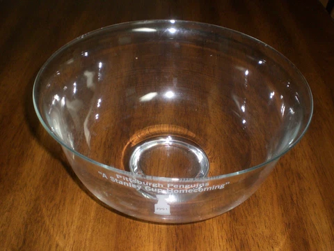 1991 PITTSBURGH PENGUINS STANLEY CUP GLASS BOWL - A STANLEY CUP HOMECOMING Cover