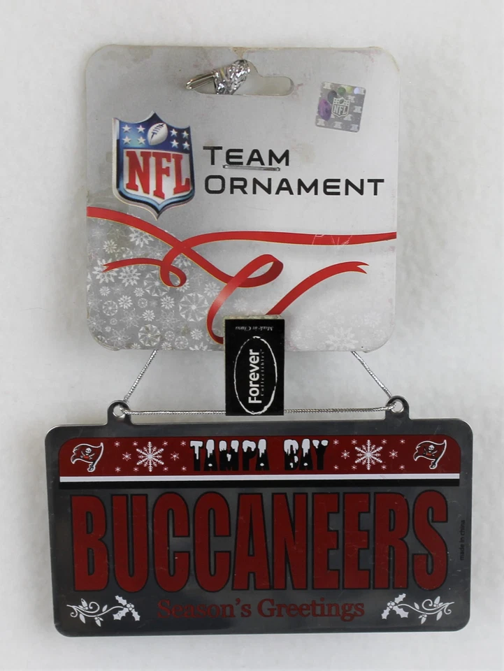 Tampa Bay Buccaneers adorno de Navidad Bucs placa de licencia de metal NFL 2"x4" Foto 1 de 4