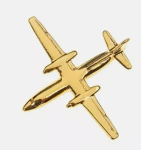 Fokker 27/50 Pin Badge ave.25mm finished 22 carat gold plate plane - Picture 1 of 1
