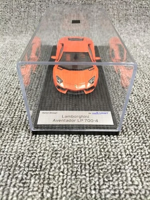 LOOKSMART LAMBORGHINI AVENTADOR 1/43 Minicar - Image 1 of 4