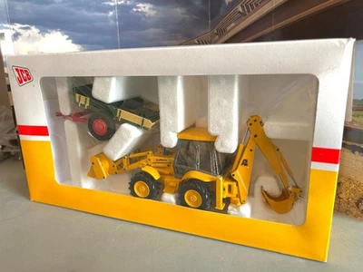 Joal-JCB 50 年(1945 - 1995 年)纪念模型包 4CX 反铲和农场拖车 — 第 1/4 张图片