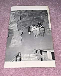 1951 CRYSTAL CAVE, SPRING VALLEY, WISCONSIN Postcard - Real Photo - Picture 1 of 3