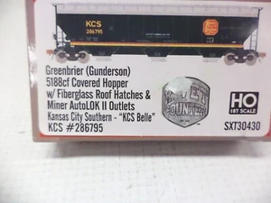 ScaleTrains Ho SXT30430, Greenbrier 5188 Covered Hopper, KCS 286795 - Picture 1 of 2
