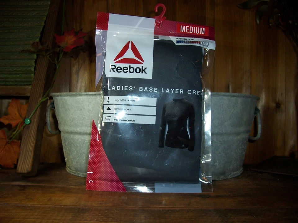 Reebok Ladies Size Medium Base Layer Crew Neck Long Sleeve Shirt Gray