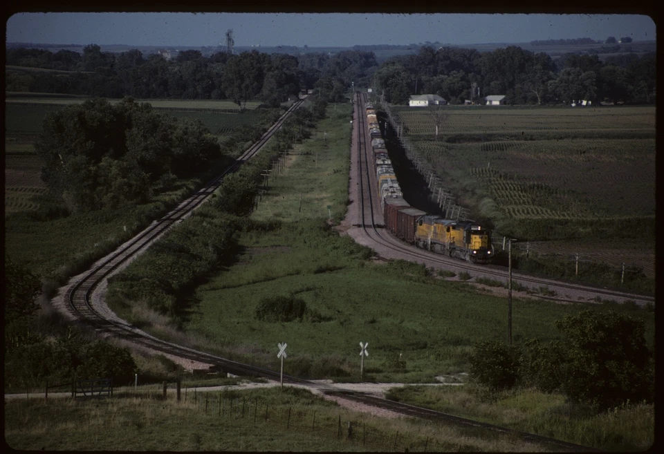 BH.B12.CNW321 Original Colour Slide CNW SD40-2 #6899 at Woodbine, IA 1996 — 第 1/1 张图片
