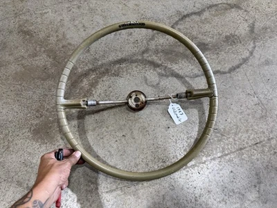 Volante Oldsmobile 88 98 Deluxe 1953-1954 con inserto de dirección asistida Foto 1 de 4