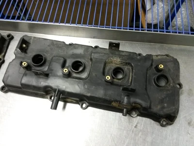 Cubierta válvula izquierda Nissan Titan 2007 5,6 Foto 1 de 4