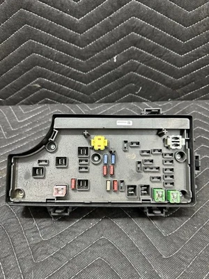 Chrysler 200 Dodge Avenger 2011-2014 caja de fusibles TIPM P04692346AC OEM Foto 1 de 4