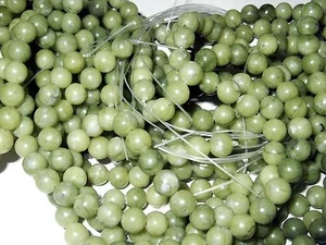 - Hartsteine gelocht - JADE OLIV Kugel 6 mm 12 Stück - Bild 1 von 1