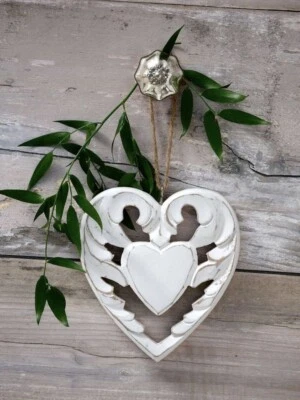 Precioso corazón de madera alado blanco vintage estilo shabby chic Foto 1 de 4