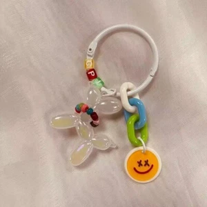 New keychain pendant with heart-shaped accessories - Picture 1 of 1