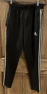 Adidas Jungen schwarz & grau Athletik Tiro Fußball Hose Training Jugend Large - Bild 1 von 2