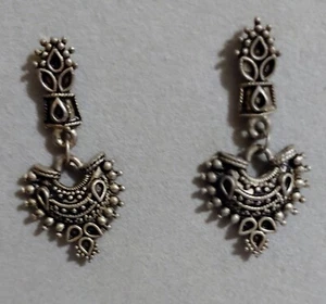 Vintage - Earrings Pierced Dangle Drop - Gray Metal - textured - 1 3/4 in Long - Picture 1 of 12