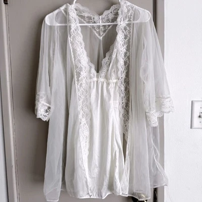 Vintage Pandora Lingerie by Chic Made In USA Elegant White Lace Slip & Robe Set - Image 1 of 4