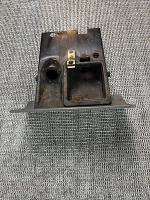 Cenicero Chevrolet K2500 1999  Foto 1 de 4