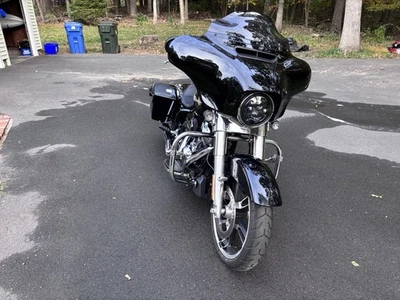 2019 Harley-Davidson Street Glide  - Image 1 of 4