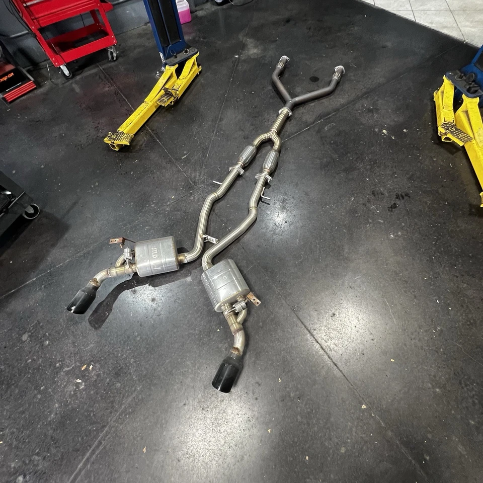 英菲尼迪 Q50 阀 Tronic 排气系统 2016 - 2025 定制排气系统 — 第 1/4 张图片