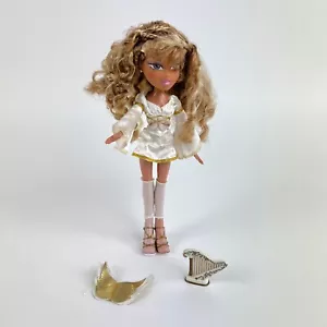Bratz MGA Mode Puppe Kostüm Party Yasmin mit Kleidung Gelenkspielzeug - Bild 1 von 5