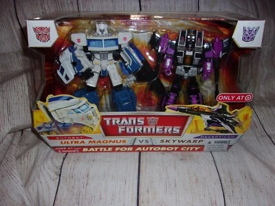 Ultra Magnus vs Skywarp Battle for Autobot City Transformers EXCLUSIVO OBJETIVO Foto 1 de 4