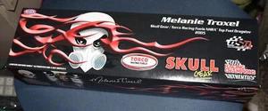 2005 MELANIE TROXEL SKULL GEAR NHRA 1:24 DIE CAST DRAGSTER #861/1002 18720PH - Picture 1 of 5